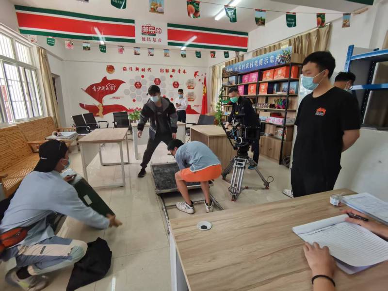 追星女孩心理学分析报告：绥化广告片拍摄公司揭秘饭圈应援式传播逻辑